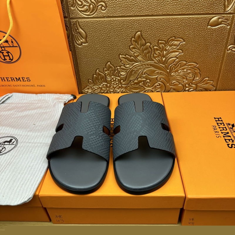 H**mes slippers